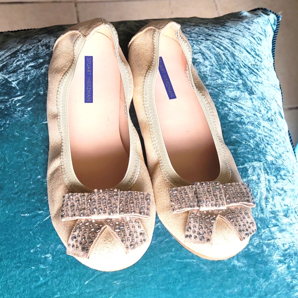 Stuart Weitzsman: Girl's  Fanny Stardust Rhinestone & gold ballet flats.